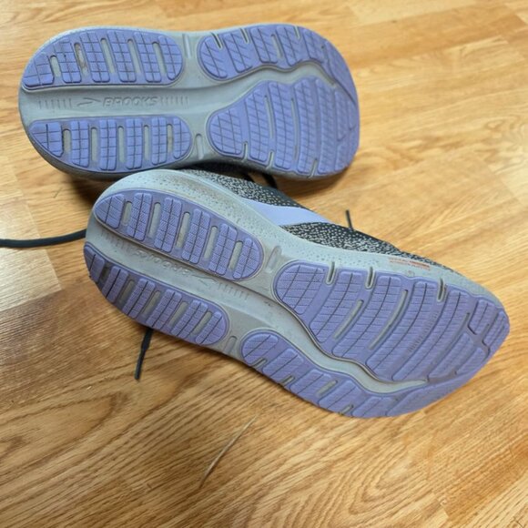 Women's Brooks Ghost Max 2 Size 8.5 - Picture 3 of 4